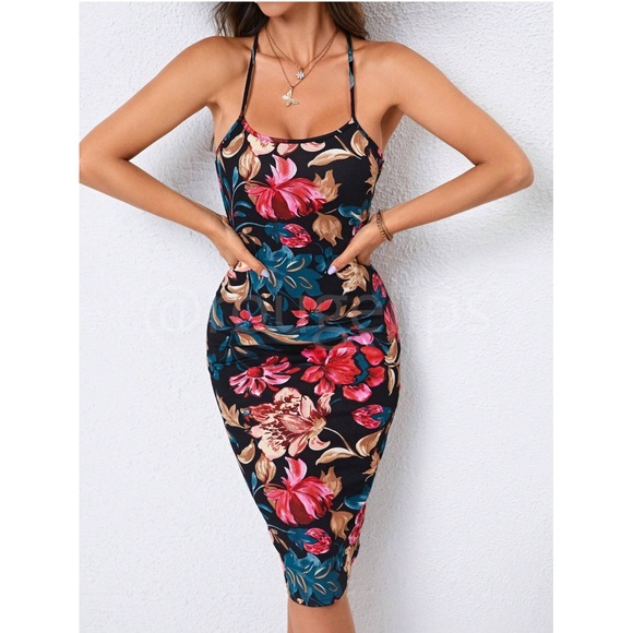 Floral Pattern Black Slim Dress Knee Length Criss Cross Open Back - Picture 4 of 8